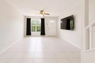 2316 Fletchers Point Cir, Tampa, FL 33613 - Photo 7