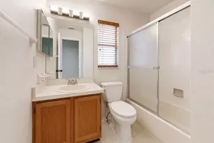 2316 Fletchers Point Cir, Tampa, FL 33613 - Photo 43