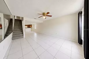 2316 Fletchers Point Cir, Tampa, FL 33613 - Photo 9