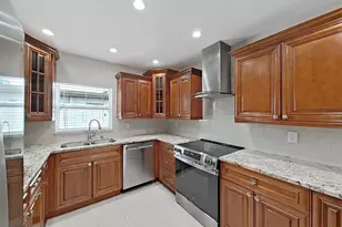 4726 Eldorado Dr, Tampa, FL 33615 - Photo 13