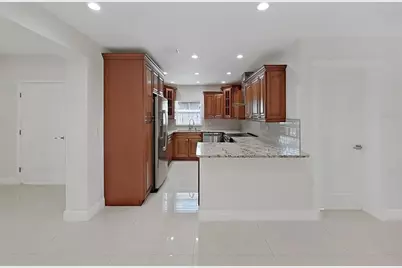 4726 Eldorado Drive, Tampa, FL 33615 - Photo 9
