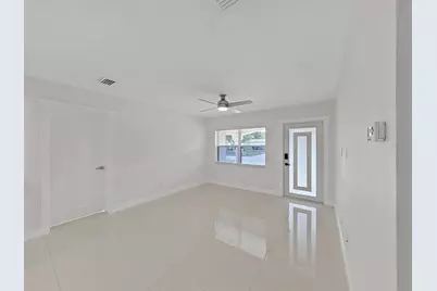 4726 Eldorado Drive, Tampa, FL 33615 - Photo 19