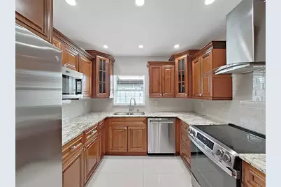 4726 Eldorado Drive, Tampa, FL 33615 - Photo 11
