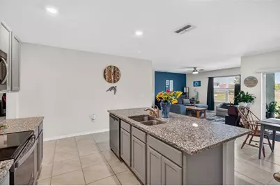 5946 Shingle Creek Road, Lakeland, FL 33811 - Photo 9