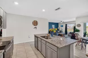 5946 Shingle Crk Rd, Lakeland, FL 33811 - Photo 9