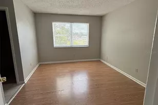 10307 Parkcrest Dr, Tampa, FL 33624 - Photo 21