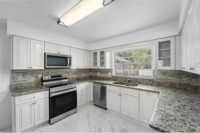 11003 Kewanee Drive, Temple Terrace, FL 33617 - Photo 13