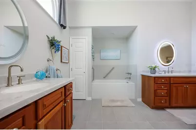 2109 New Bedford Drive, Sun City Center, FL 33573 - Photo 13