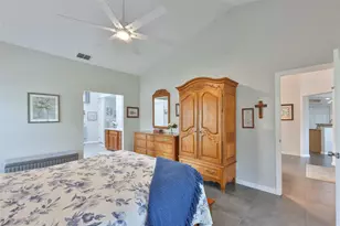 2109 New Bedford Dr, Sun City Center, FL 33573 - Photo 15
