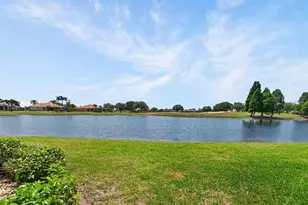 1364 Emerald Dunes Dr, Sun City Center, FL 33573 - Photo 7