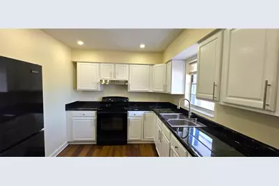2417 Wishing Well Circle, Tampa, FL 33619 - Photo 15