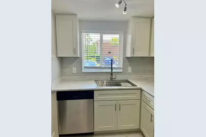 4550 Overlook Drive NE #156, Saint Petersburg, FL 33703 - Photo 5
