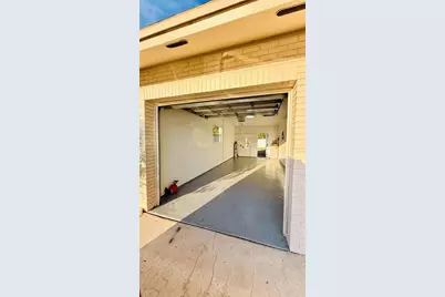 6409 Rosewood Drive, Tampa, FL 33615 - Photo 61