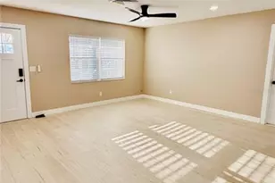 6409 Rosewood Dr, Tampa, FL 33615 - Photo 7