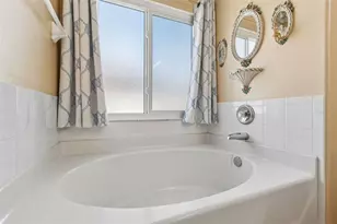 12803 Longcrest Dr, Riverview, FL 33579 - Photo 21