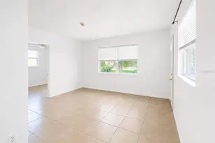 5411 70th Ln N, Saint Petersburg, FL 33709 - Photo 5