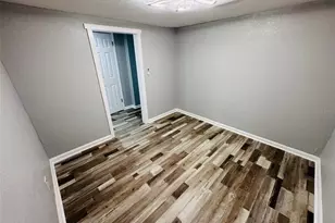 128 W North St, Tampa, FL 33604 - Photo 15