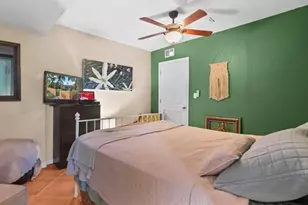 1403 52nd St S, Gulfport, FL 33707 - Photo 7