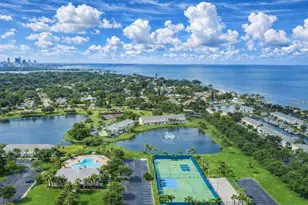 121 Sea Horse Dr SE, Saint Petersburg, FL 33705 - Photo 93