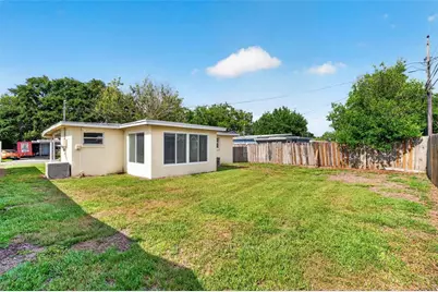10246 117th Drive, Largo, FL 33773 - Photo 3