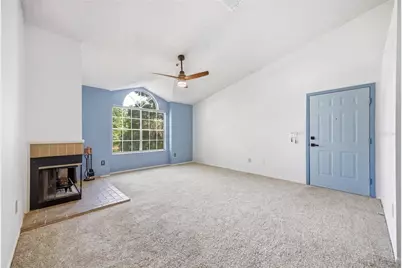 11817 Skylake Place #H, Temple Terrace, FL 33617 - Photo 9