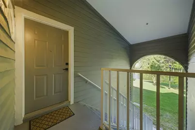 11817 Skylake Place #H, Temple Terrace, FL 33617 - Photo 5