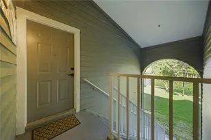 11817 Skylake Pl, Temple Terrace, FL 33617 - Photo 5