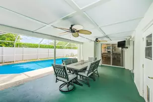 3255 57th St N, Saint Petersburg, FL 33710 - Photo 27
