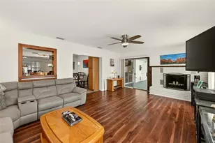 3255 57th St N, Saint Petersburg, FL 33710 - Photo 11