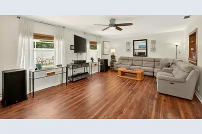 3255 57th Street N, Saint Petersburg, FL 33710 - Photo 13