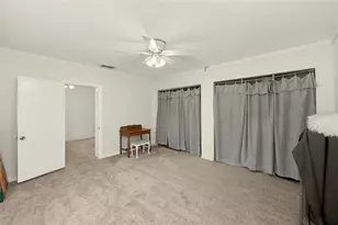 3255 57th St N, Saint Petersburg, FL 33710 - Photo 25