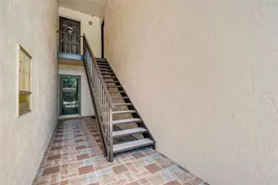 218 Dogwood Cir, Seminole, FL 33777 - Photo 5