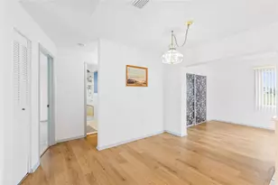 4563 Great Lakes Dr S, Clearwater, FL 33762 - Photo 21