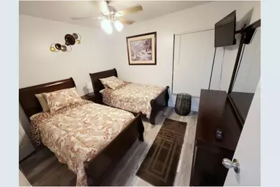 14930 Glasgow Court, Tampa, FL 33624 - Photo 9