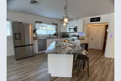 1549 Delaware Avenue NE, Saint Petersburg, FL 33703 - Photo 11