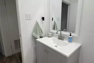 1549 Delaware Ave NE, Saint Petersburg, FL 33703 - Photo 15