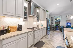 7702 Paradiso Dr, Apollo Beach, FL 33572 - Photo 15