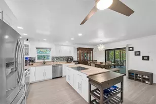 9476 Tradewinds Ave, Seminole, FL 33776 - Photo 9