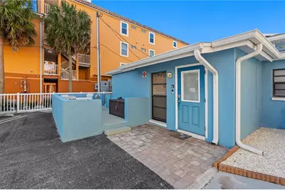 614 Gulf Boulevard #9, Indian Rocks Beach, FL 33785 - Photo 9