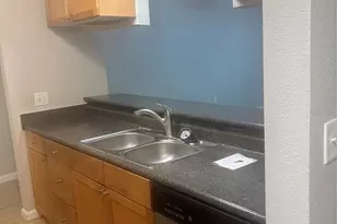 10100 Sailwinds Blvd N, Largo, FL 33773 - Photo 3