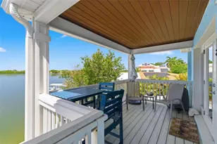 4805 Cobia Dr SE, Saint Petersburg, FL 33705 - Photo 1