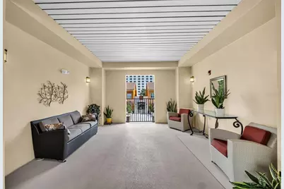 100 4th Avenue S #216, Saint Petersburg, FL 33701 - Photo 27