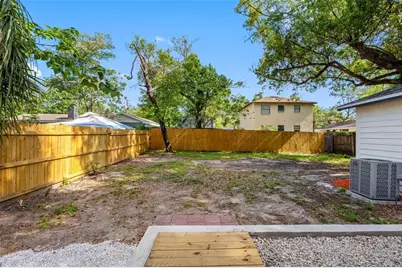 1208 E Chilkoot Avenue, Tampa, FL 33612 - Photo 35