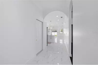 8424 N 16th Street, Tampa, FL 33604 - Photo 15