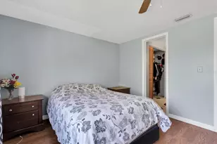7505 Pitch Pine Cir, Tampa, FL 33617 - Photo 15