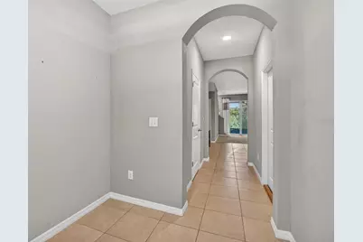 6936 Breezy Palm Drive, Riverview, FL 33578 - Photo 9