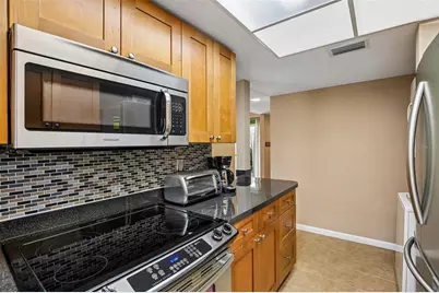 505 Windrush Bay Drive, Tarpon Springs, FL 34689 - Photo 21