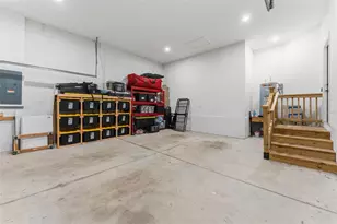 1612 E 97th Ave, Tampa, FL 33612 - Photo 37