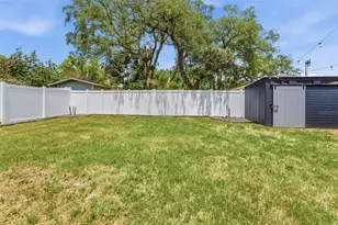 1612 E 97th Ave, Tampa, FL 33612 - Photo 13