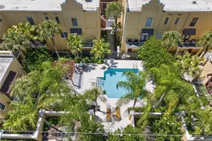 3322 Las Campos Pl, Tampa, FL 33611 - Photo 7